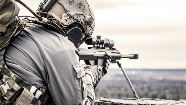 Ελεύθερος σκοπευτής πυροβόλησε τζιχαντιστή από απόσταση-ρεκόρ